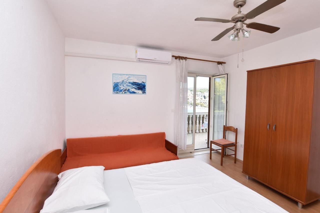 Apartments And Rooms Jakov Primošten Zewnętrze zdjęcie